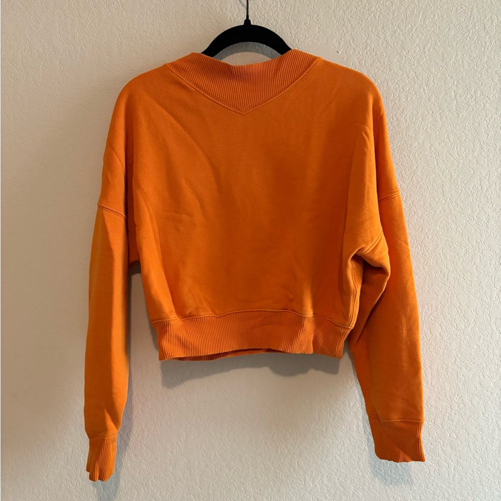 Aritzia Wilfred free Cropped Orange Crewneck mock neck Sweatshirt